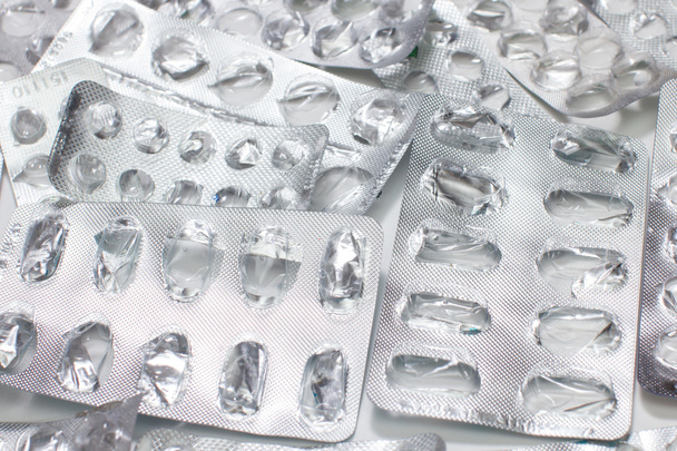 группа пустых пузырей таблетки упаковка крупным планом
 - Фото, изображение