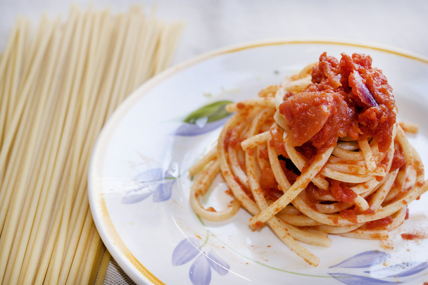 Spaghetti mit Tomatensauce - Foto, Bild