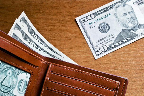Para bir açık deri cüzdan - Fotoğraf, Görsel