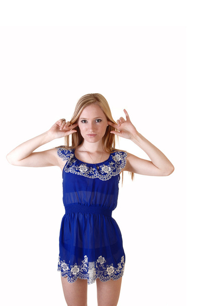 Girl closed her ears. - Foto, Bild