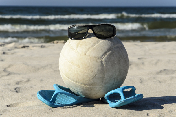 Happy ball on the summer beach - Фото, зображення