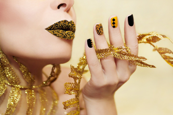 Yellow black manicure. - Valokuva, kuva