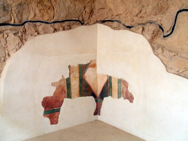 Kuningas Herodeksen palatsin rauniot, Masada Juudean autiomaassa, Israel
 - Valokuva, kuva