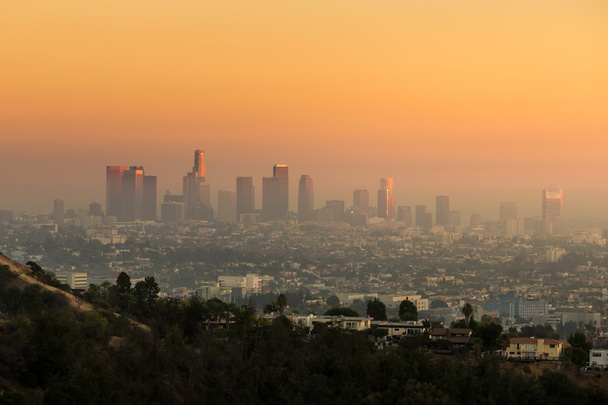 alacakaranlıkta Downtown Los Angeles manzarası  - Fotoğraf, Görsel
