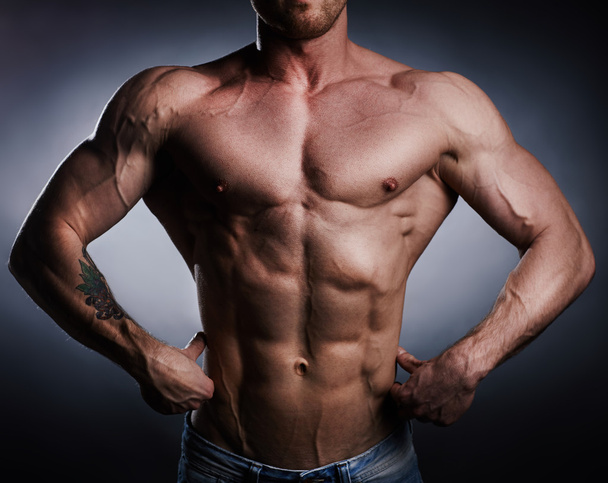 jovem muscular homem
 - Foto, Imagem