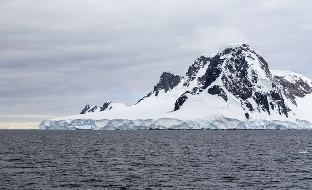 Natur und Landschaften der Antarktis. - Foto, Bild