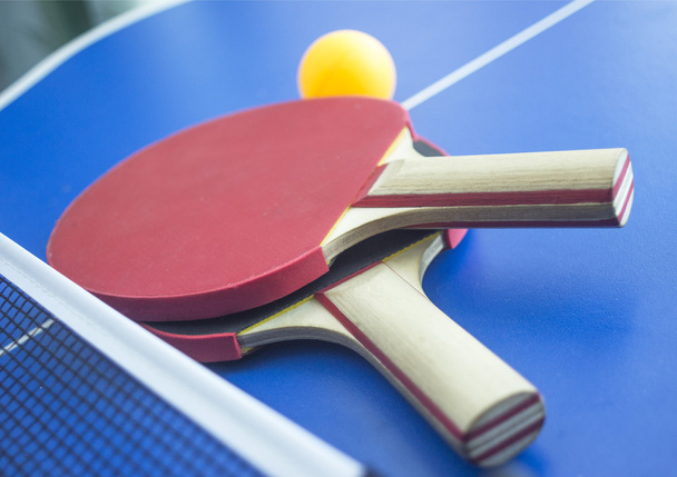 Raqueta para ping pong
 - Foto, Imagen