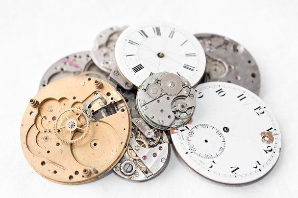 Reparatie en restauratie van horloges - Foto, afbeelding