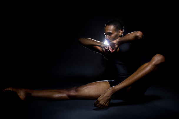 Black male dancer - Foto, imagen