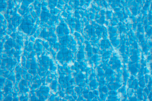 niebieski basen ruch wody - Zdjęcie, obraz