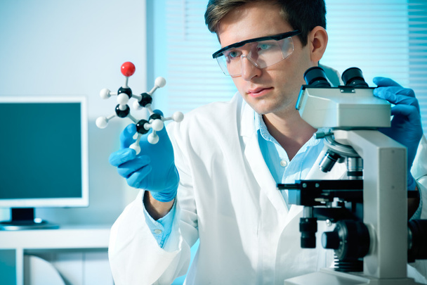 Scientist working at the laboratory - Photo, Image
