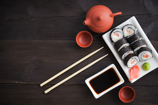 Sushi rolky s lososem - Fotografie, Obrázek