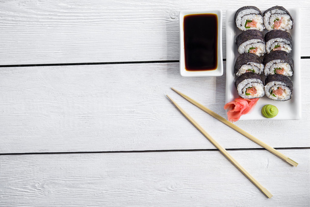 Sushi-Rollen mit Frischkäse - Foto, Bild