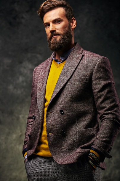 bearded man with a very interesting look - Fotografie, Obrázek