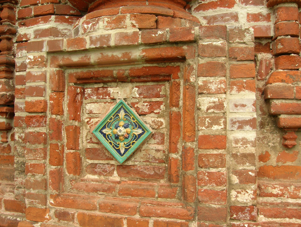 Ancient brick building - Foto, afbeelding