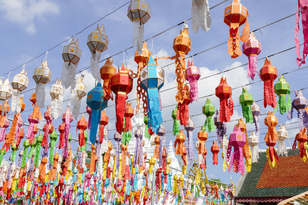decoración colorida de la linterna de papel para el festival Yeepeng
 - Foto, Imagen