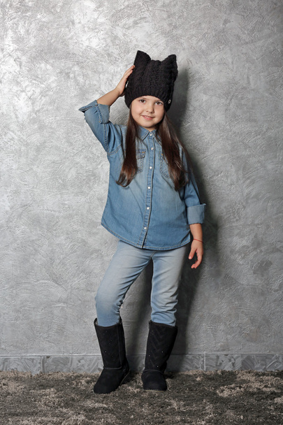 Portrait of little fashion kid girl - Foto, afbeelding