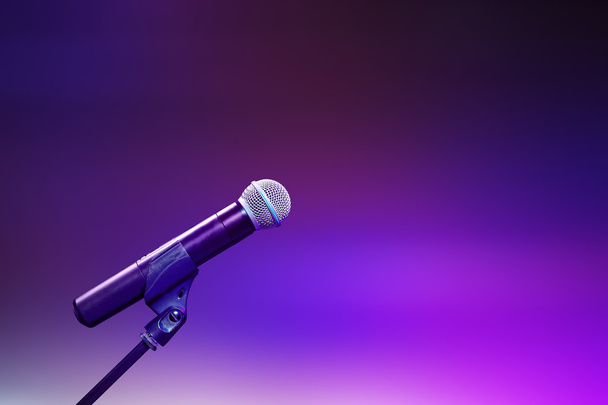 Microfono musicale sul palco
 - Foto, immagini