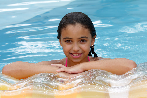 κορίτσι κολύμπι - Φωτογραφία, εικόνα