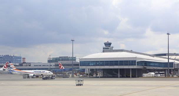 International airport in Prague. - Foto, Bild