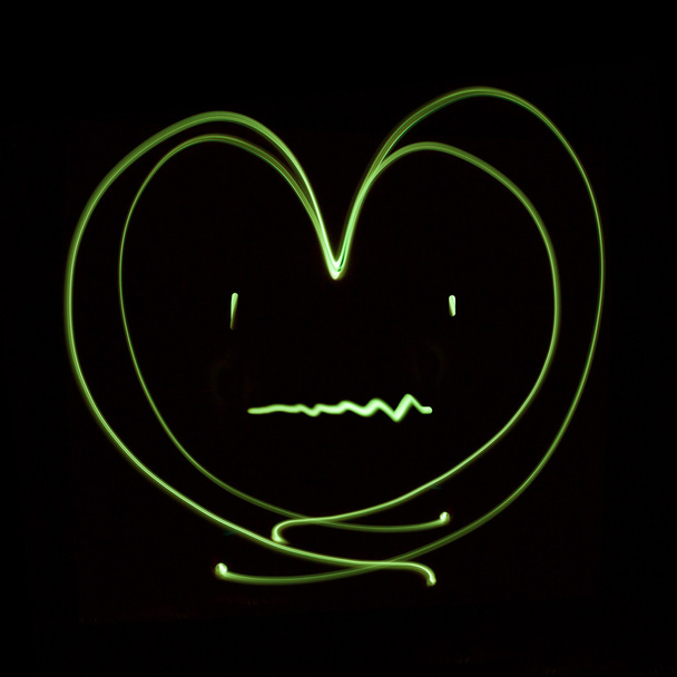 Vihreän valon säteen tuottama sydänpotilas
 - Valokuva, kuva