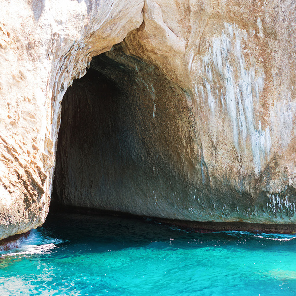 Grande caverna do mar
 - Foto, Imagem