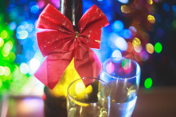 O champanhe na noite de Natal
 - Foto, Imagem