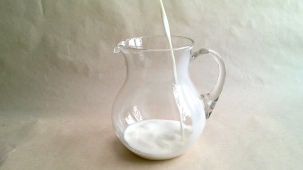 Sürahi organik süt - Video, Çekim