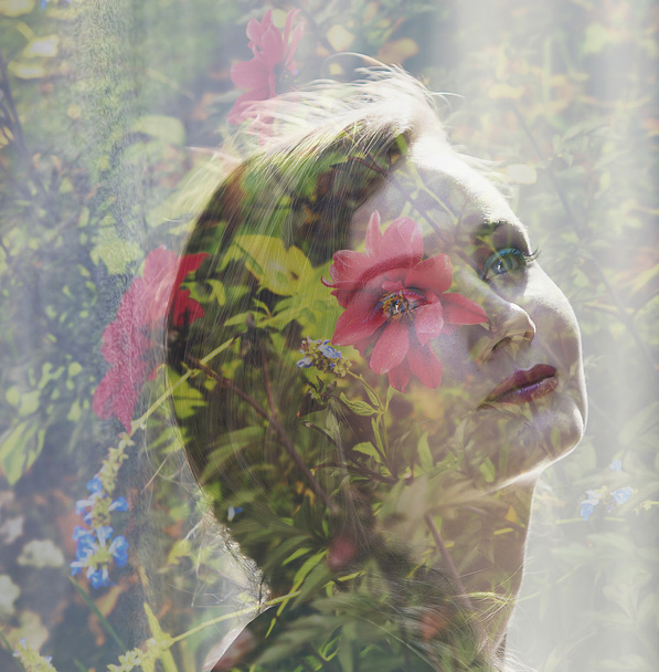 Double exposure of beautiful woman and red flowers - Foto, Imagem