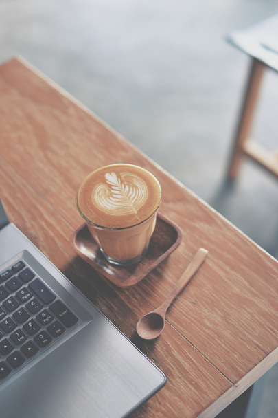 как сделать кофе latte art в винтажном цвете
 - Фото, изображение