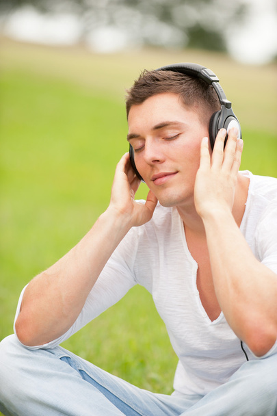 Listen to the music - Foto, imagen