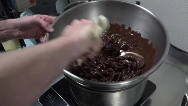 Preparation of a Yule log, pear and praline - Footage, Video