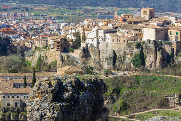 Общий вид на исторический город Куэнка, Испания
 - Фото, изображение
