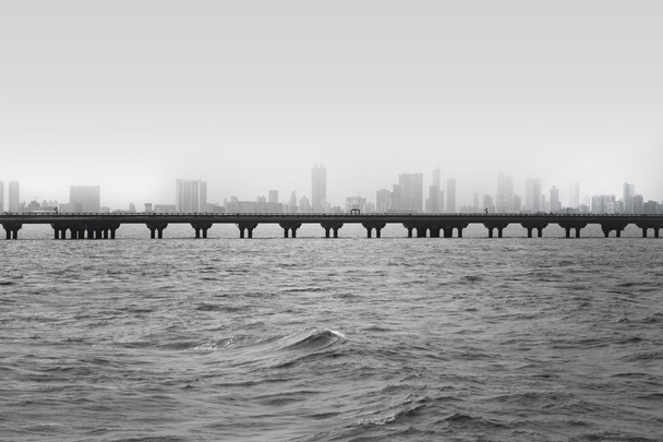 Puente en Mumbai, India
 - Foto, imagen