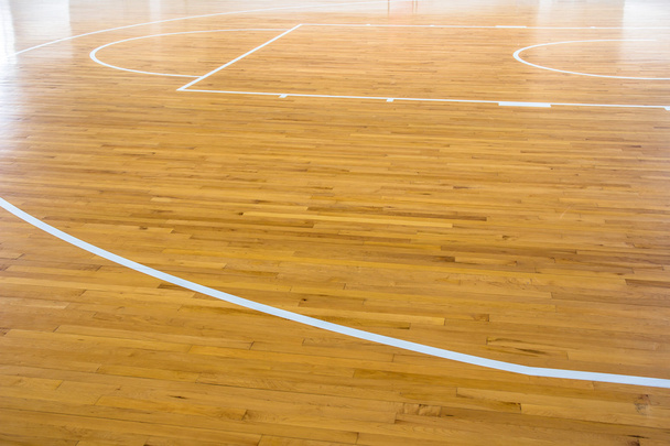 光の効果と木の床のバスケット ボール コート - 写真・画像