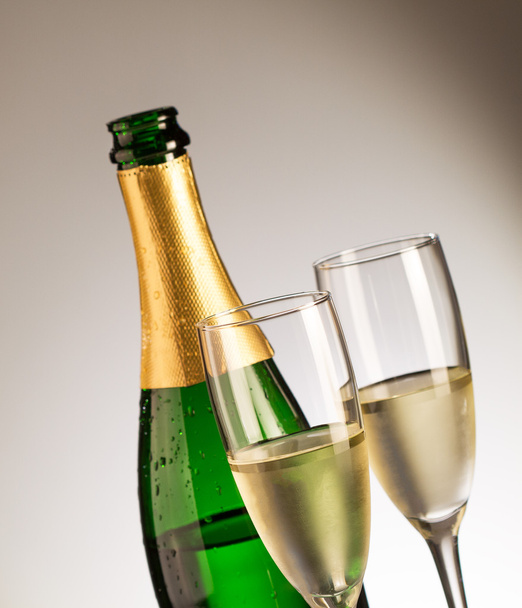 Pair glass of champagne. New year celebration or wedding concept theme - Foto, immagini