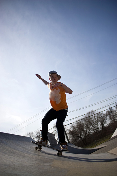 Skateboarder im Skatepark - Foto, Bild