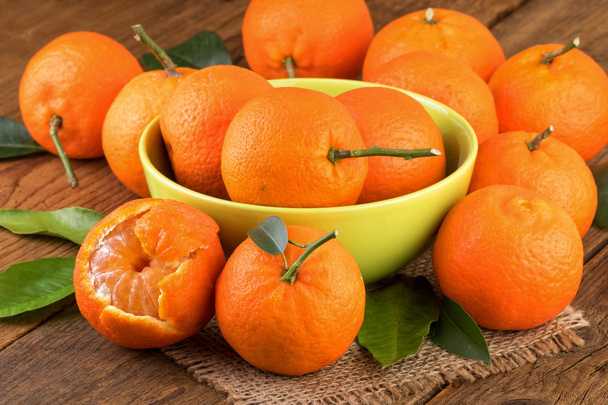 Mandarijnen Tangerines groene Bowl - Foto, afbeelding