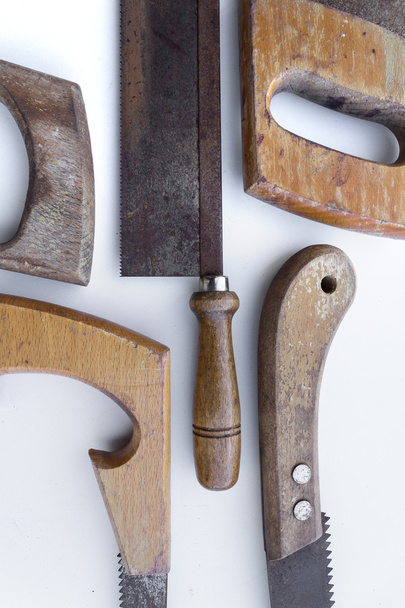zag / old handzaag geïsoleerd - vintage tools  - Foto, afbeelding