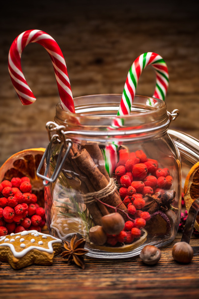Christmas decoration with candy canes - Zdjęcie, obraz