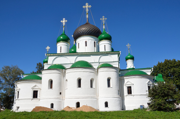 The Fyodorovsky Cathedral of the Fyodorovsky monastery  in Peres - Foto, Imagen