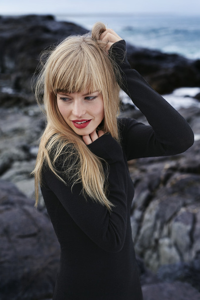 Young blond woman - Zdjęcie, obraz
