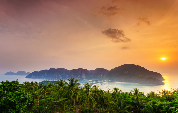 Острів Пхі Крабі, півдні Таїланду - Фото, зображення