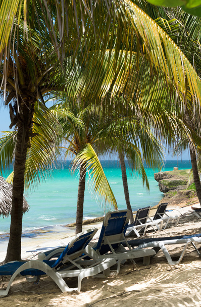 Kubai álom beach hut és az ujjak tenyér Varadero - Fotó, kép