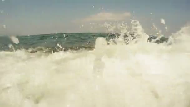 Pebbles and surf - Filmagem, Vídeo