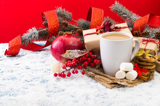 Christmas holiday background with coffee cup - Фото, зображення