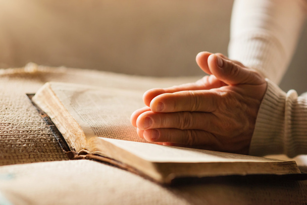 Woman hands with Bible - Foto, afbeelding