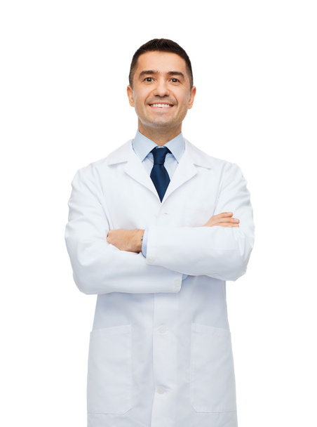 smiling male doctor in white coat - Foto, afbeelding