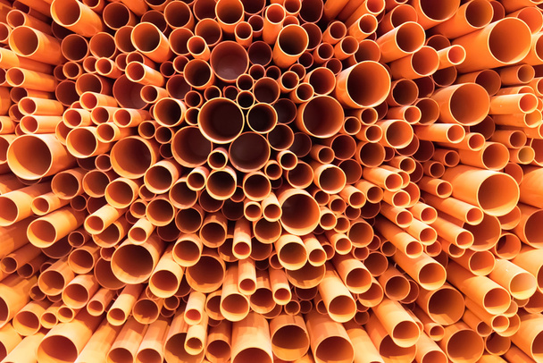 Tubi in PVC impilati in cantiere - Foto, immagini