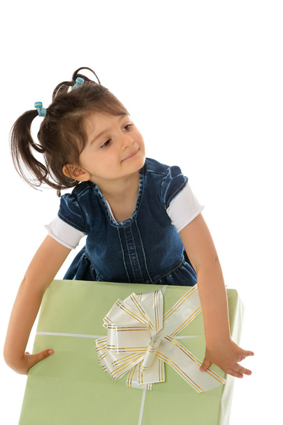 little girl with a gift - Foto, Imagem